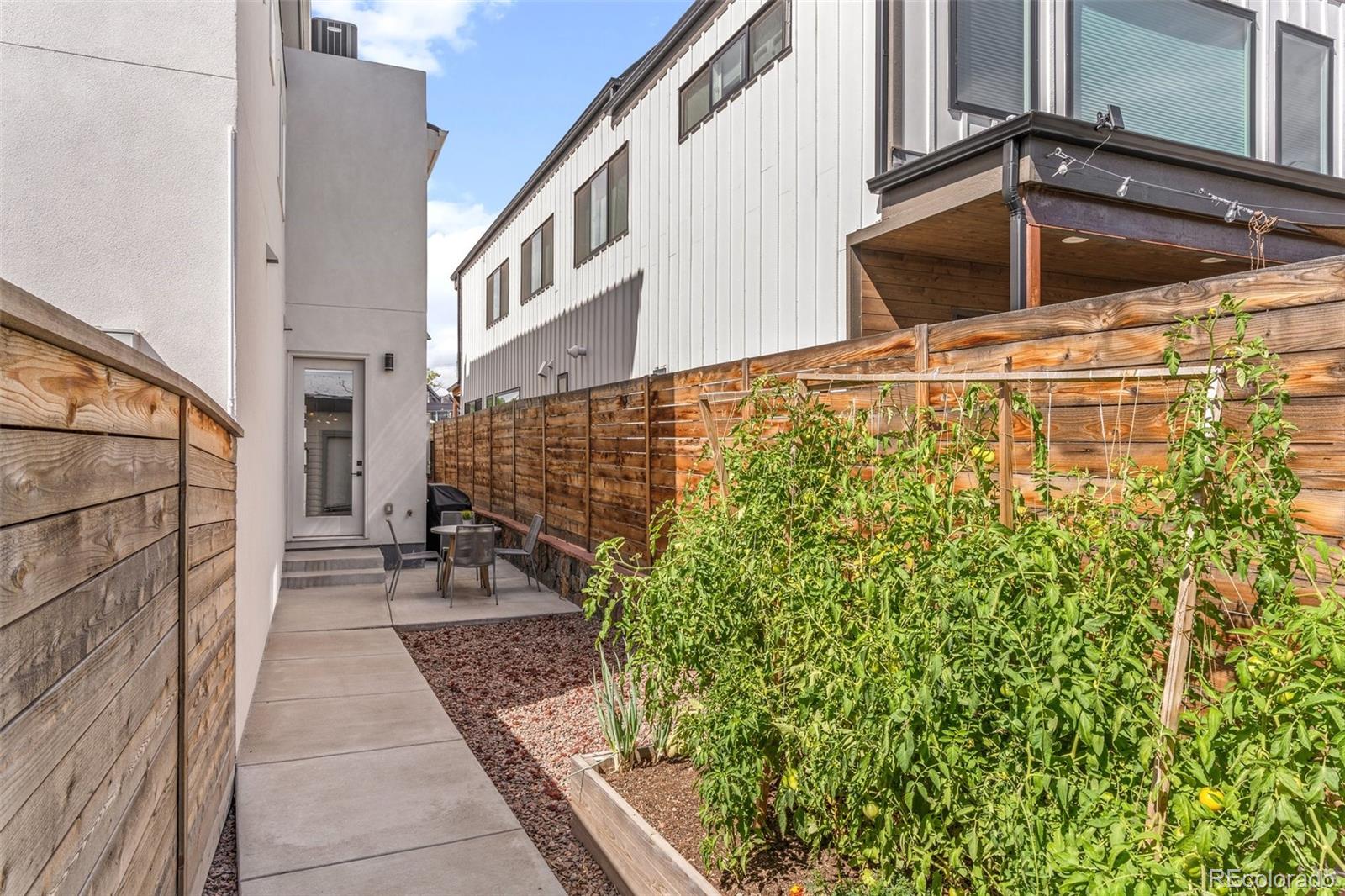 3634 Lipan Street