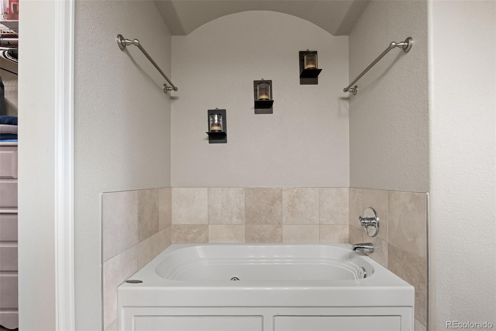 4001 W 32nd Avenue Unit: 1
