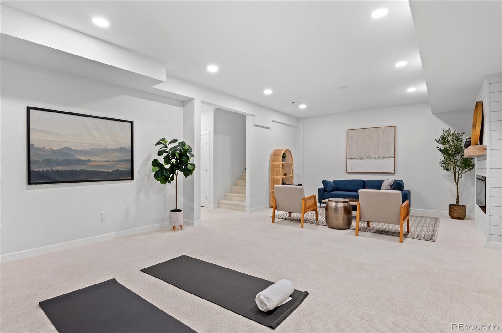 1361 W 67th Place