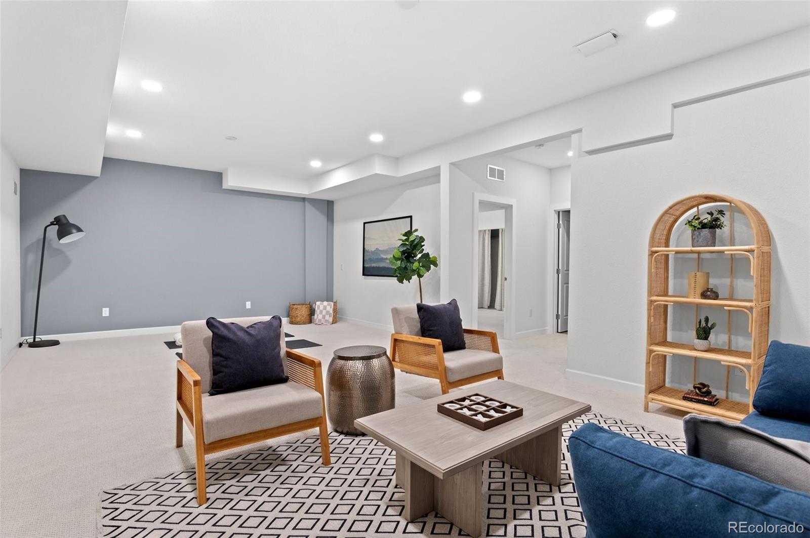1361 W 67th Place