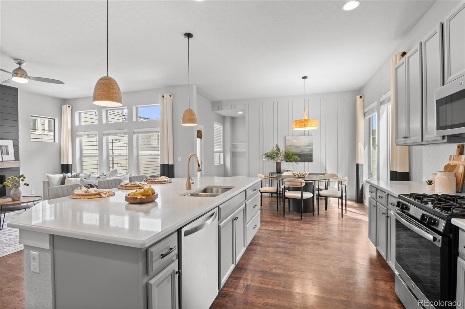 1361 W 67th Place