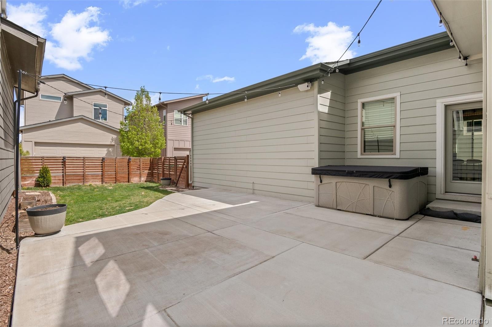 1361 W 67th Place