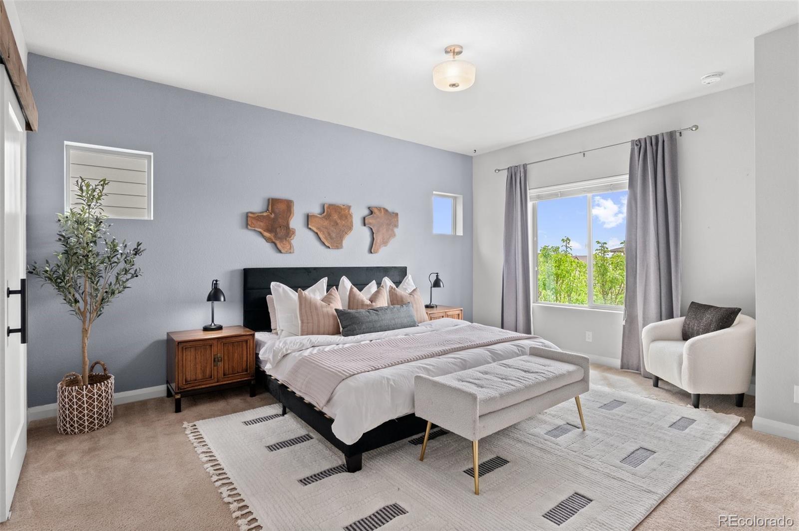1361 W 67th Place