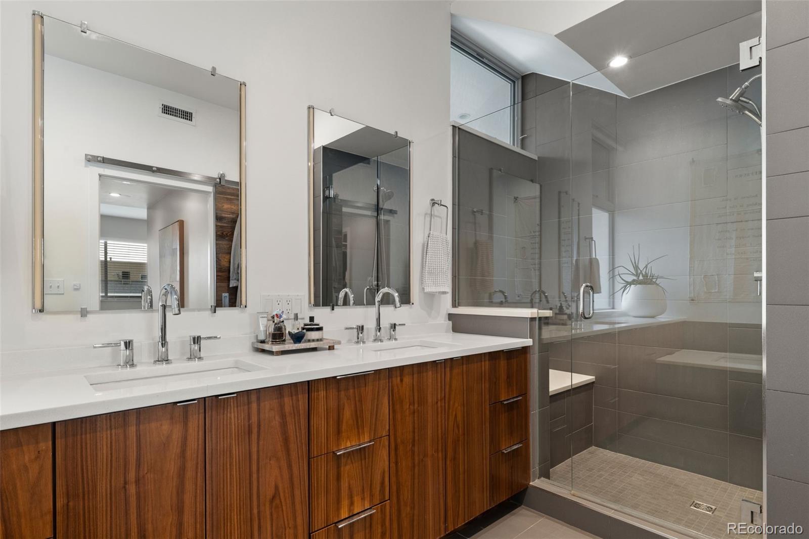 3233 Tejon Street Unit: 305