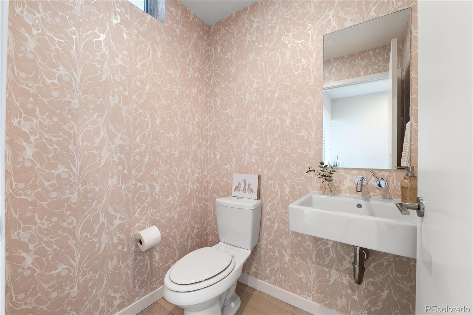 3233 Tejon Street Unit: 305