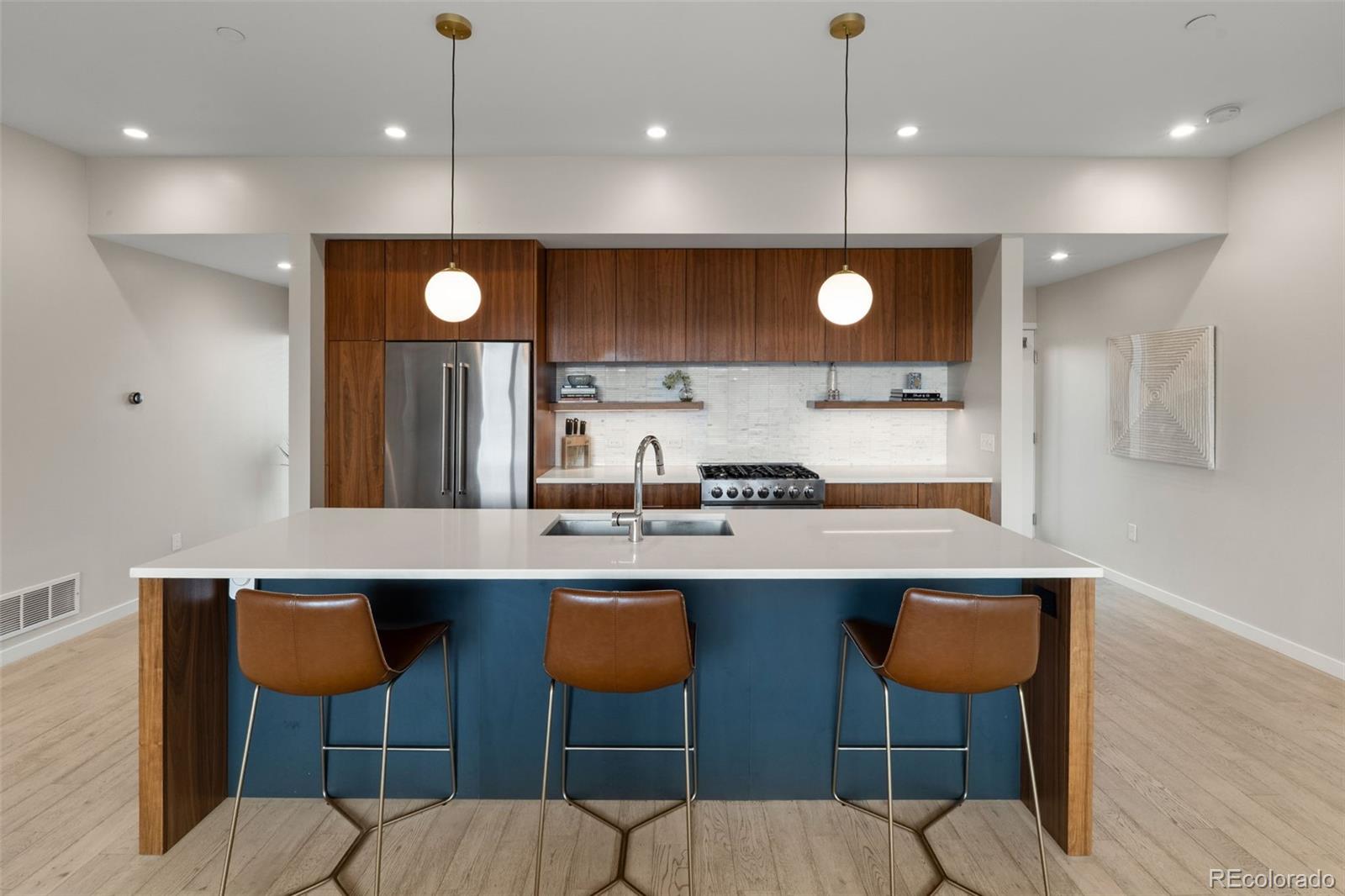 3233 Tejon Street Unit: 305