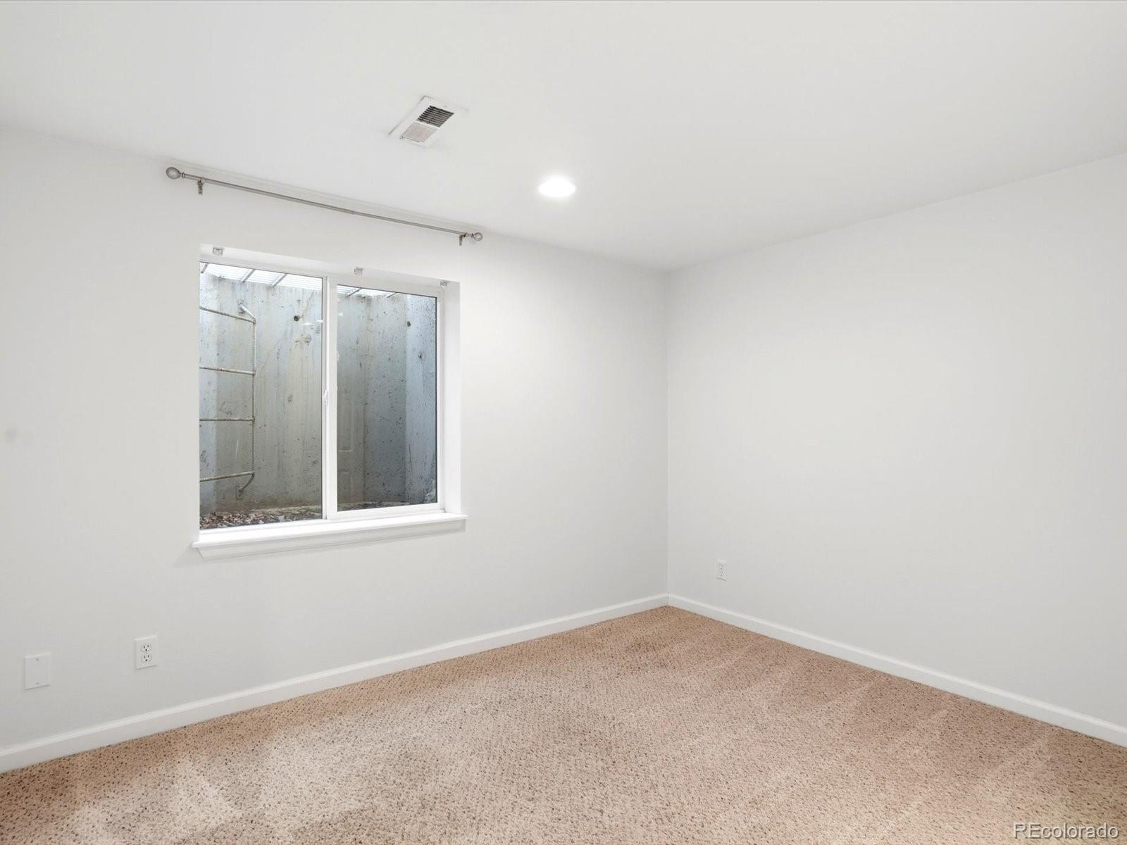 6429 Devinney Street