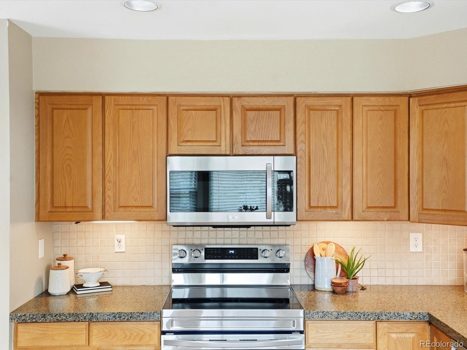 6429 Devinney Street