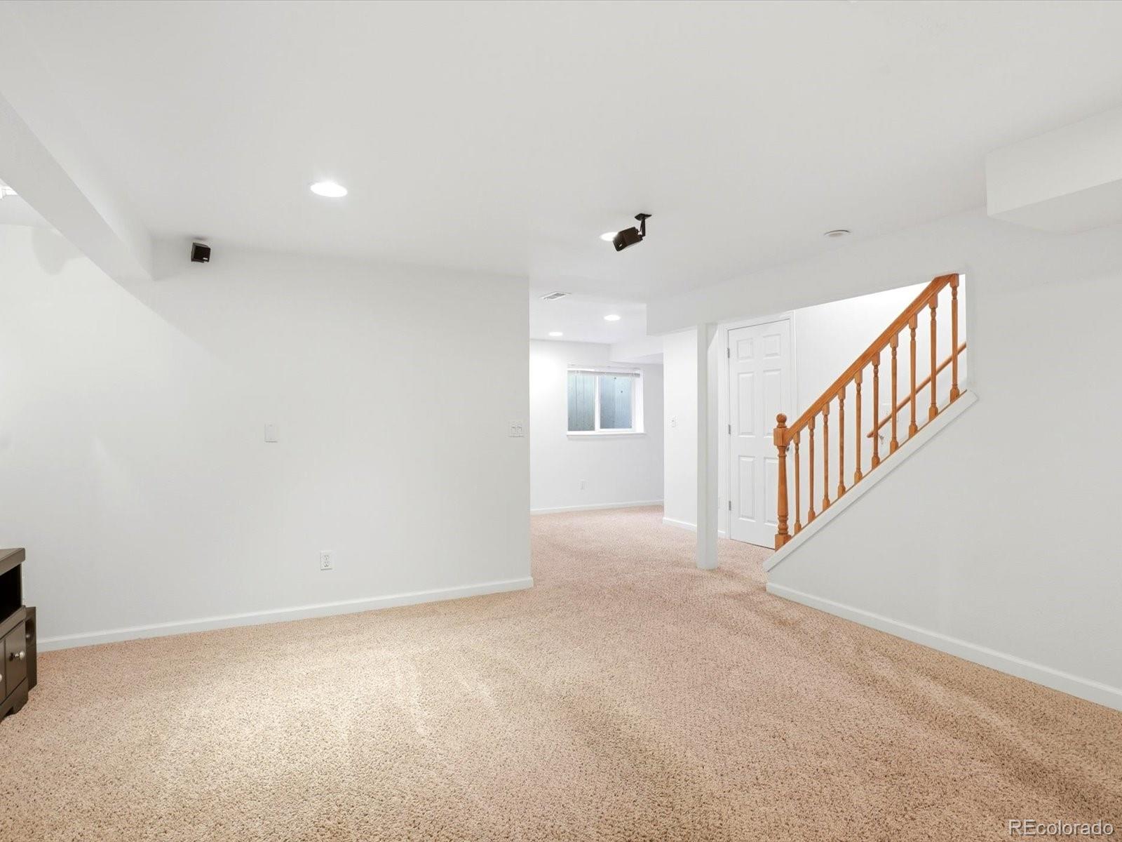 6429 Devinney Street