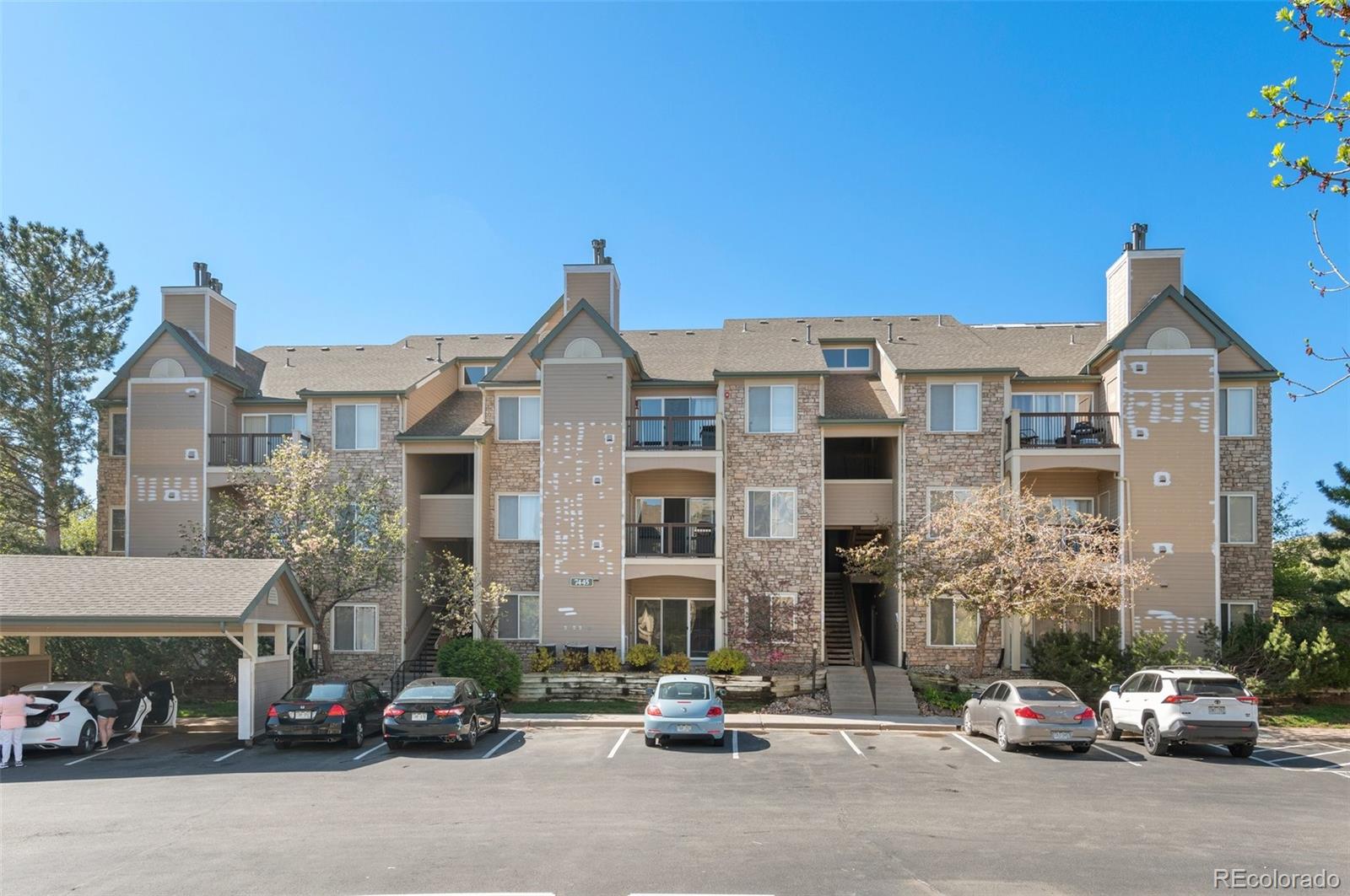 7445 S Alkire Street Unit: 302