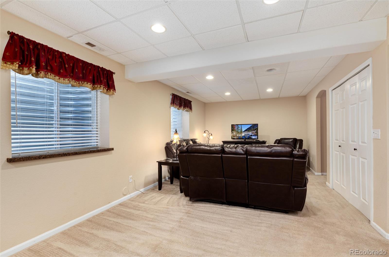 4372 Lyndenwood Point