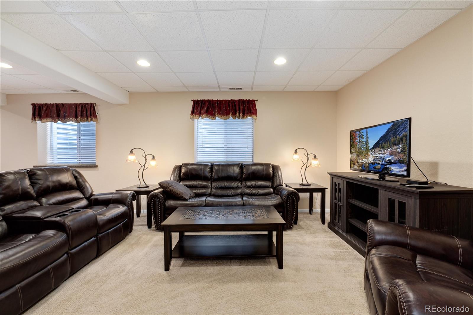 4372 Lyndenwood Point