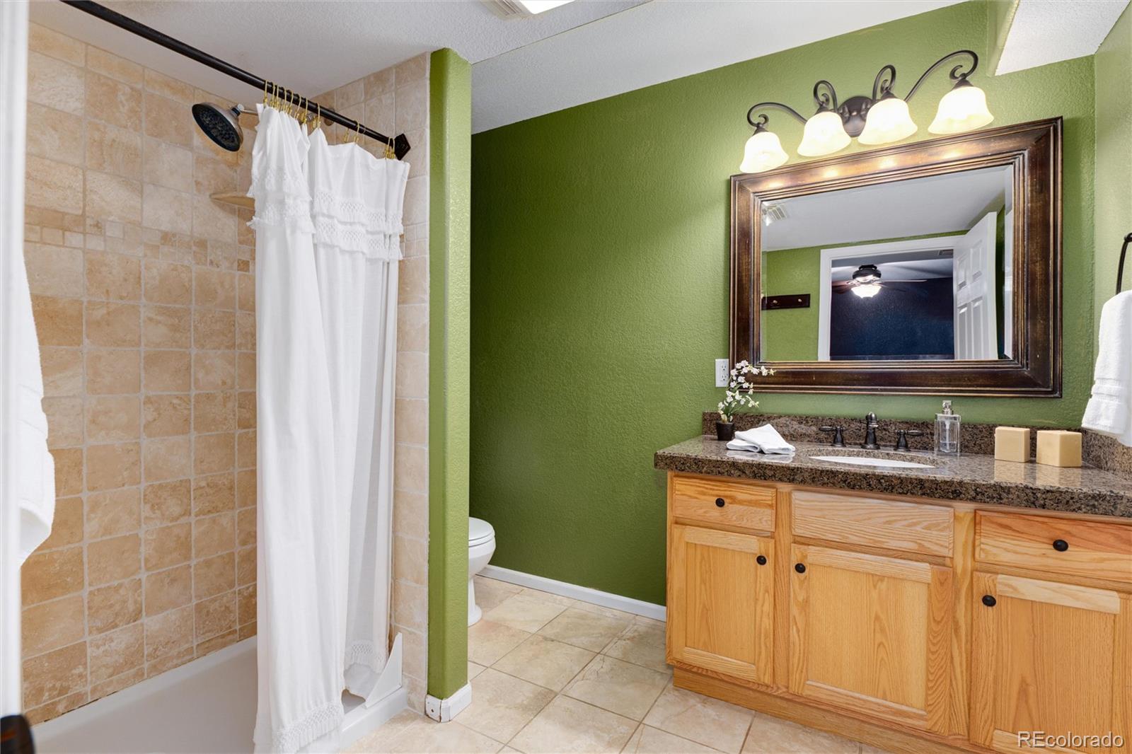4372 Lyndenwood Point