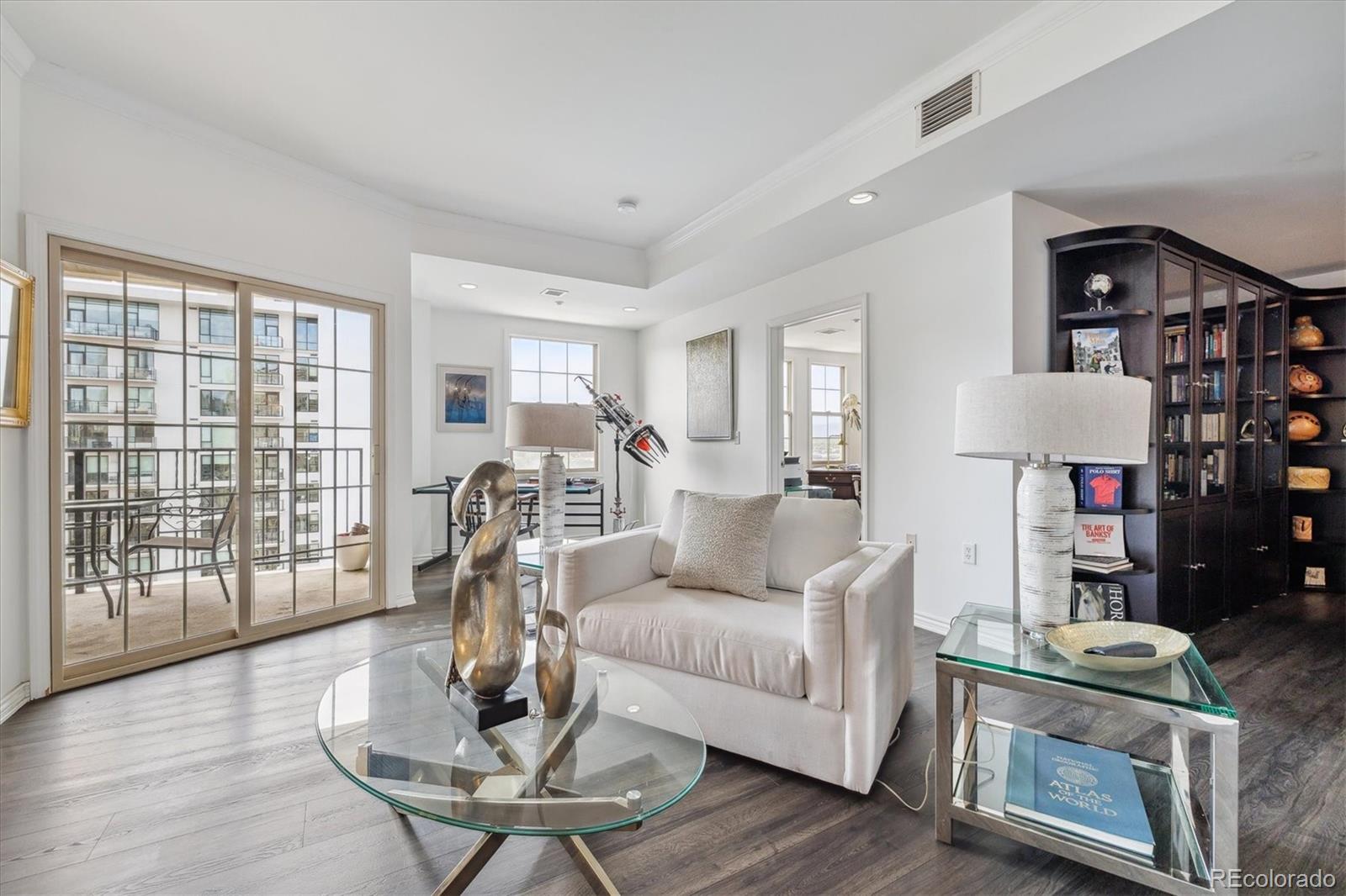 300 W 11th Avenue Unit: 15C