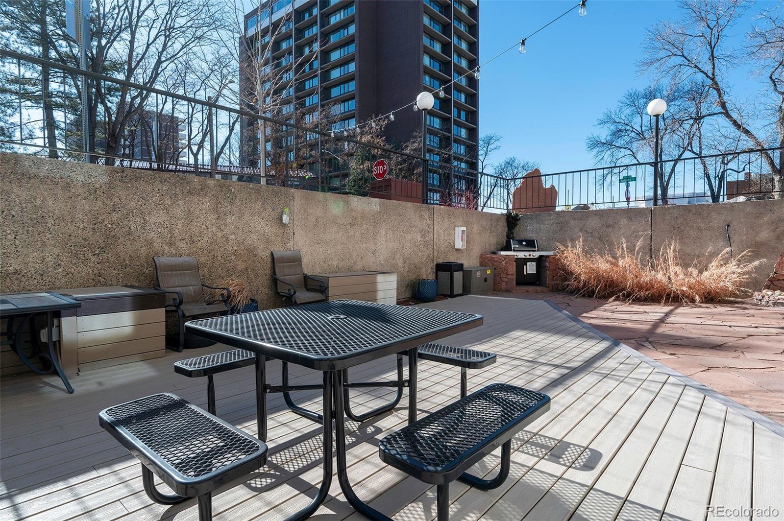 2 Adams Street Unit: 905