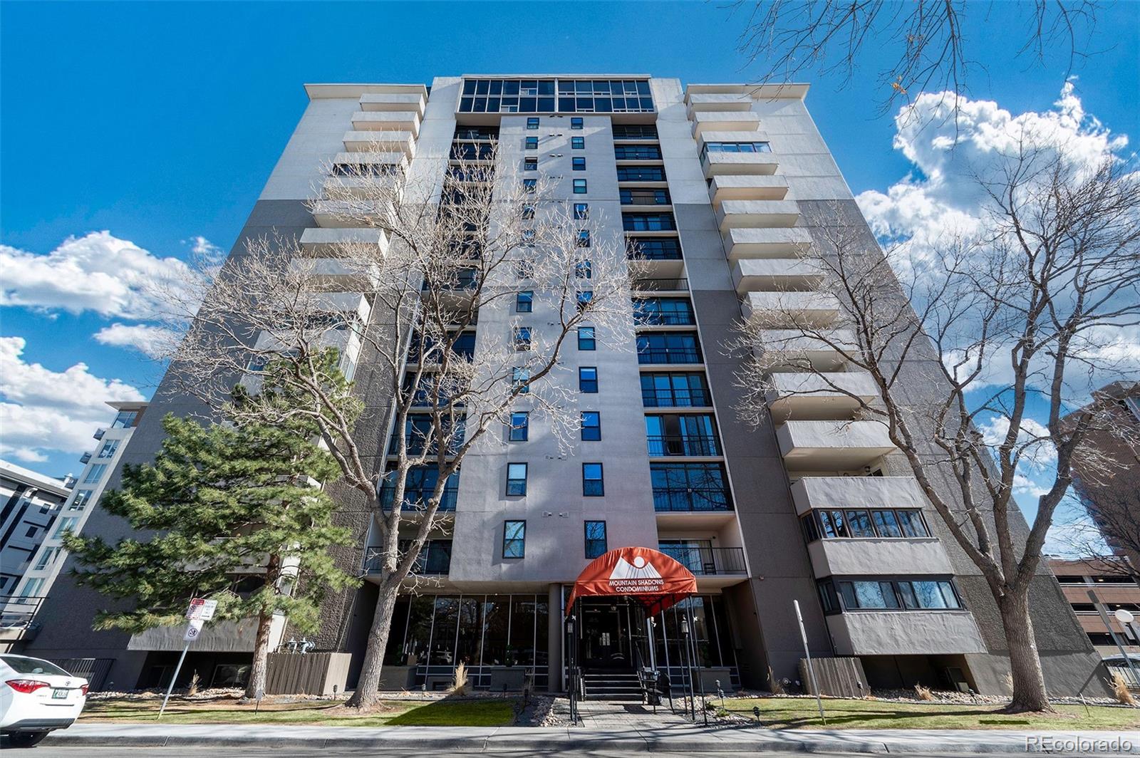 2 Adams Street Unit: 905