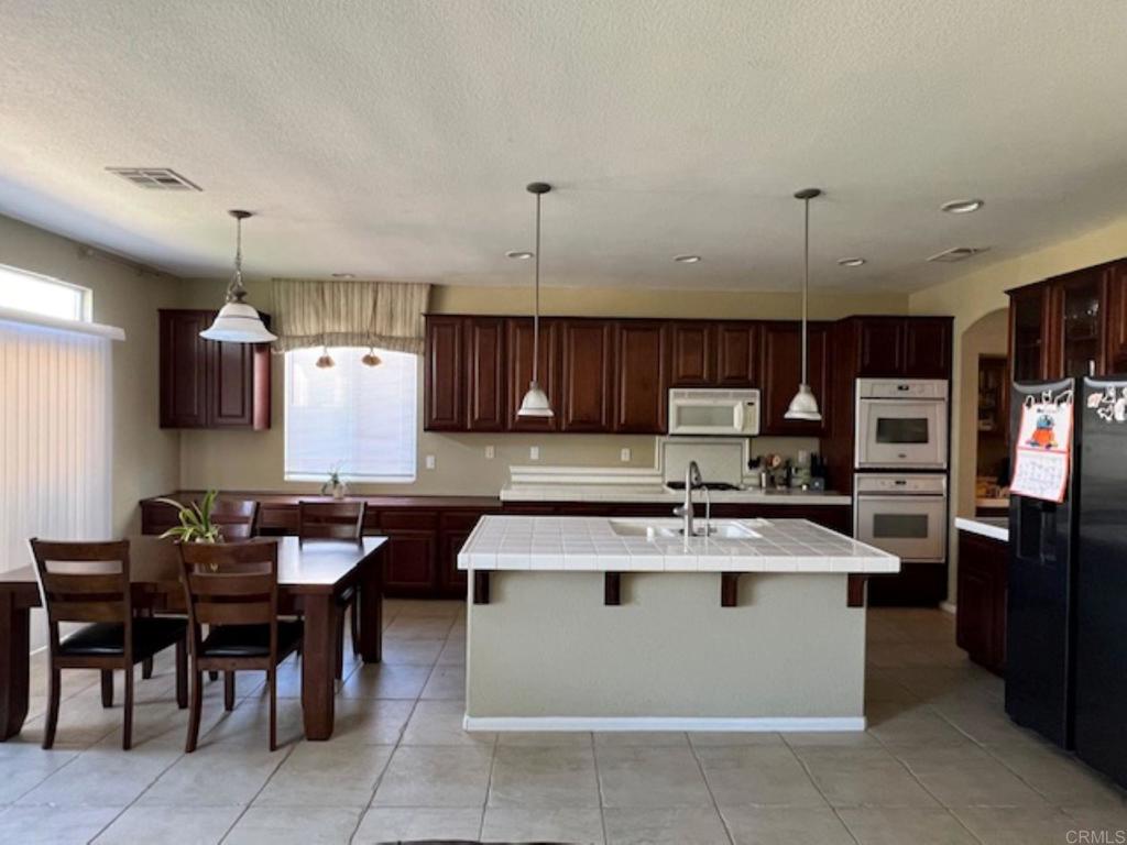 671 Flying Cloud Drive W