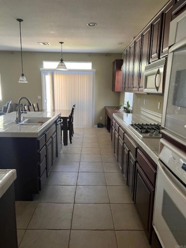 671 Flying Cloud Drive W