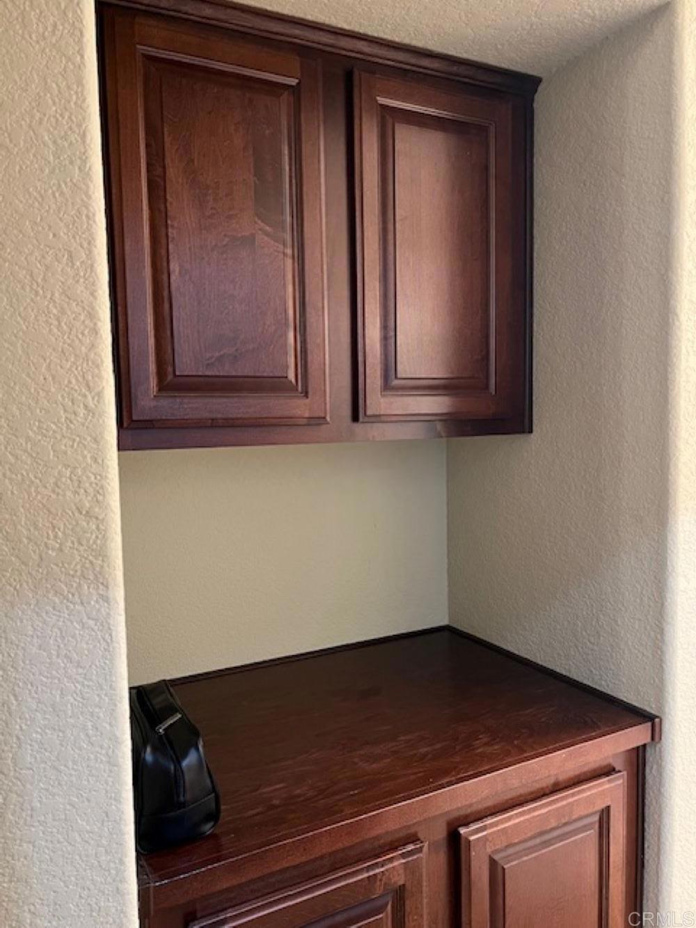 671 Flying Cloud Drive W