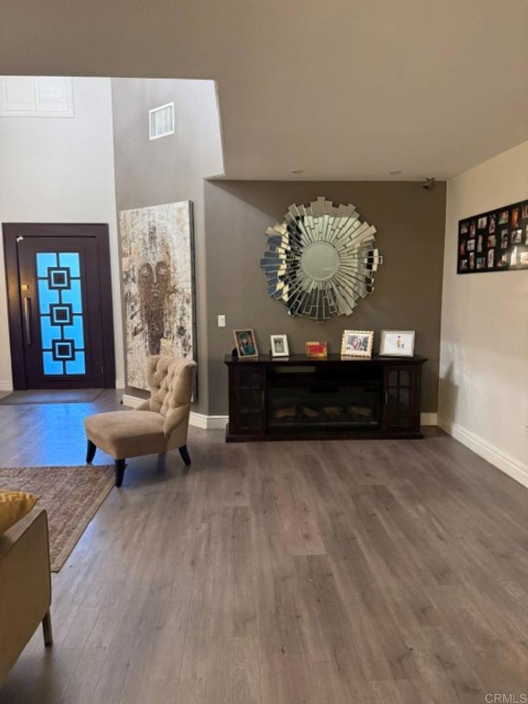 2472 A Zuniga Court