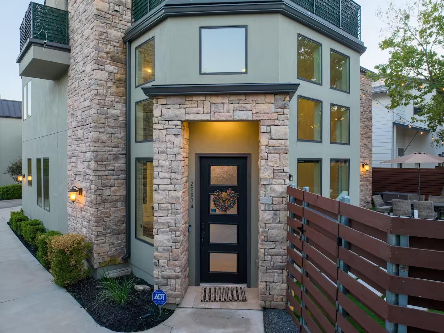 2203 Thornton RD # A