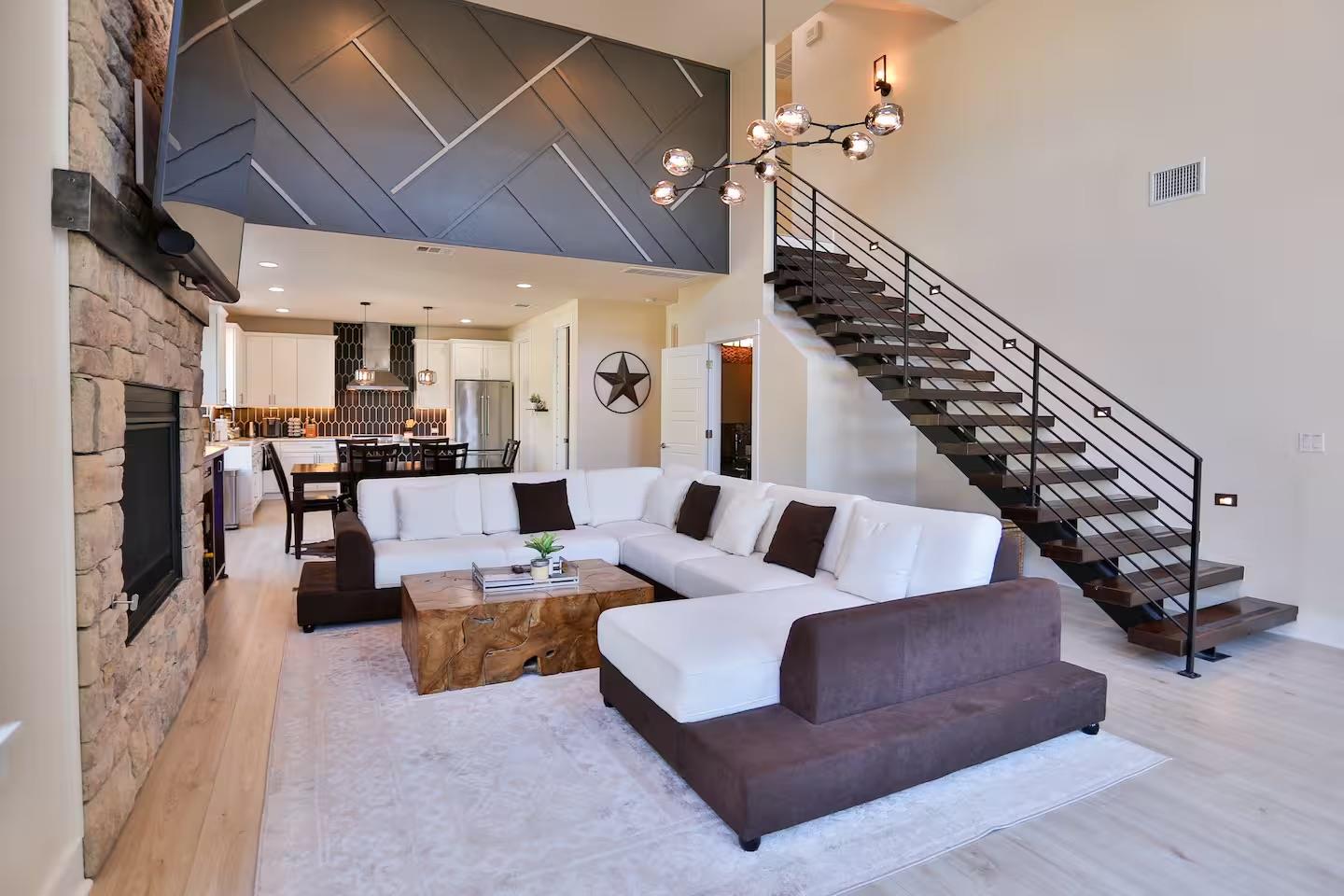 2203 Thornton RD # A