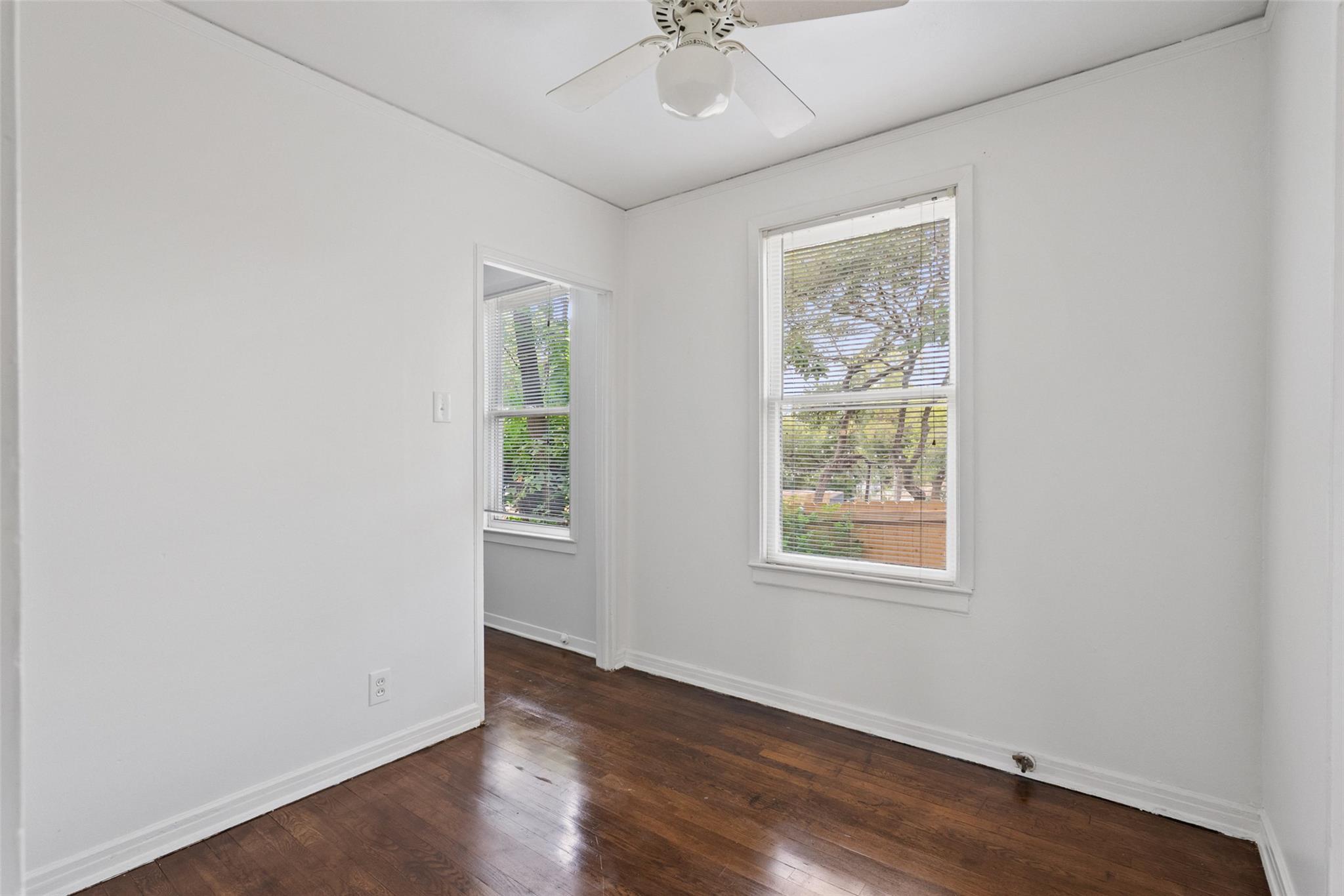 3208 Duval ST
