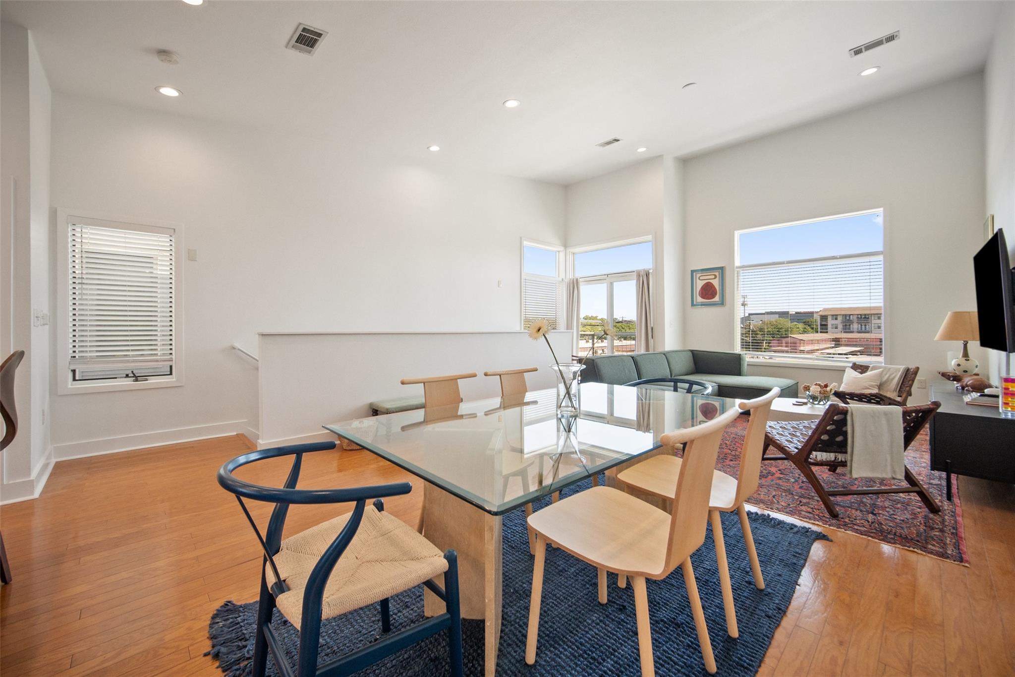 1702 S Lamar BLVD # 5