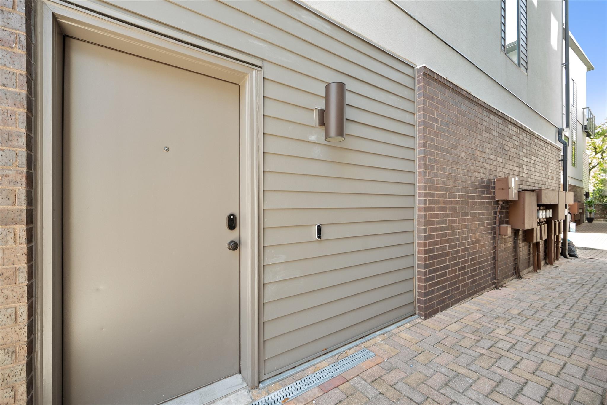 1702 S Lamar BLVD # 5