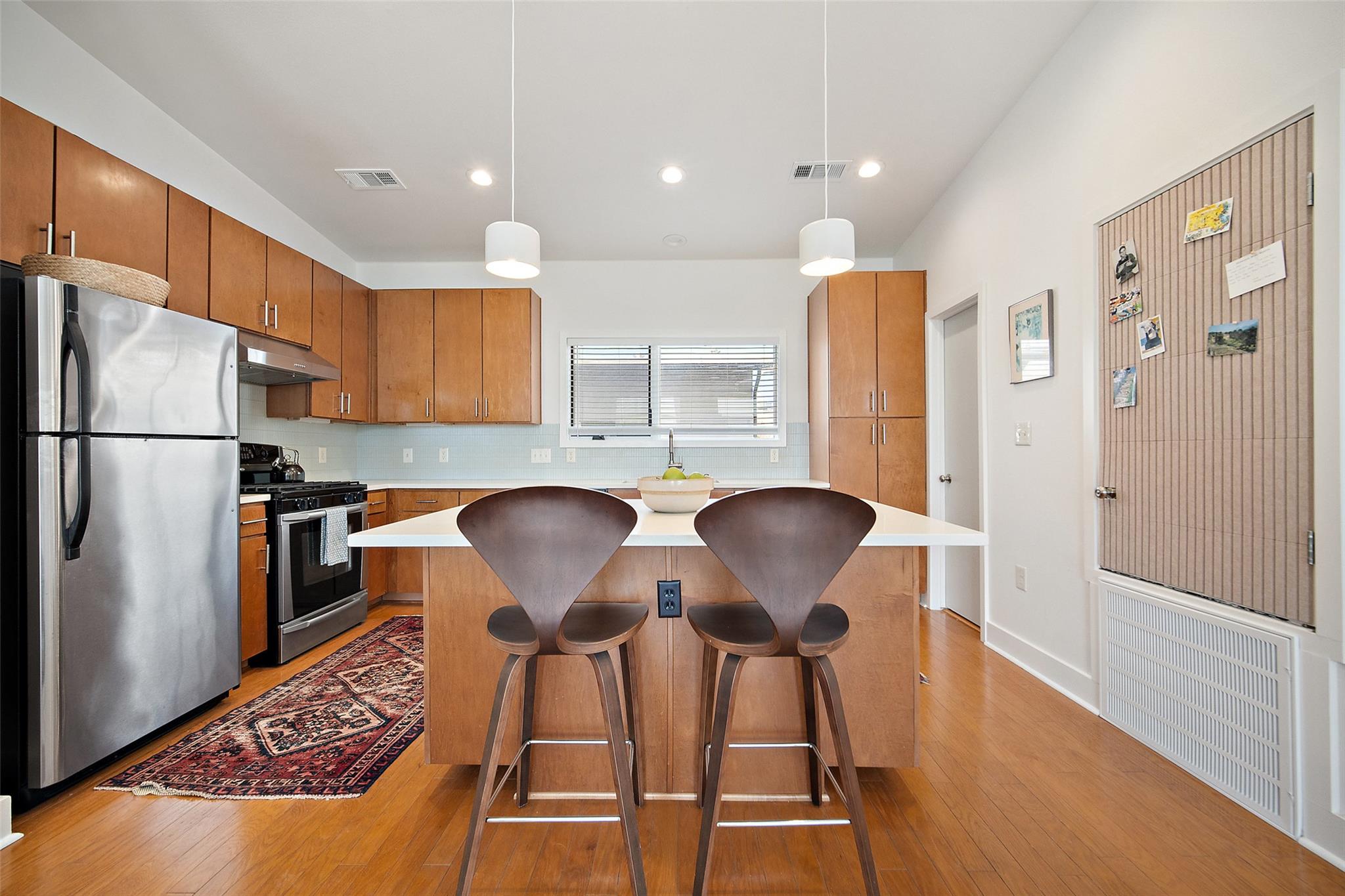 1702 S Lamar BLVD # 5