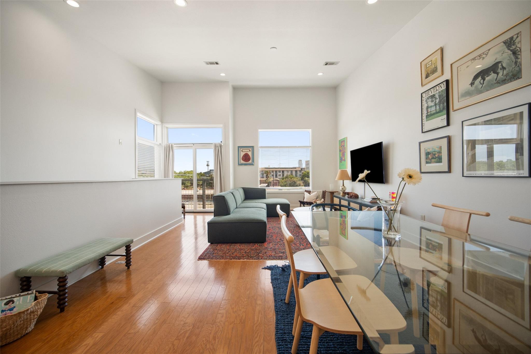 1702 S Lamar BLVD # 5
