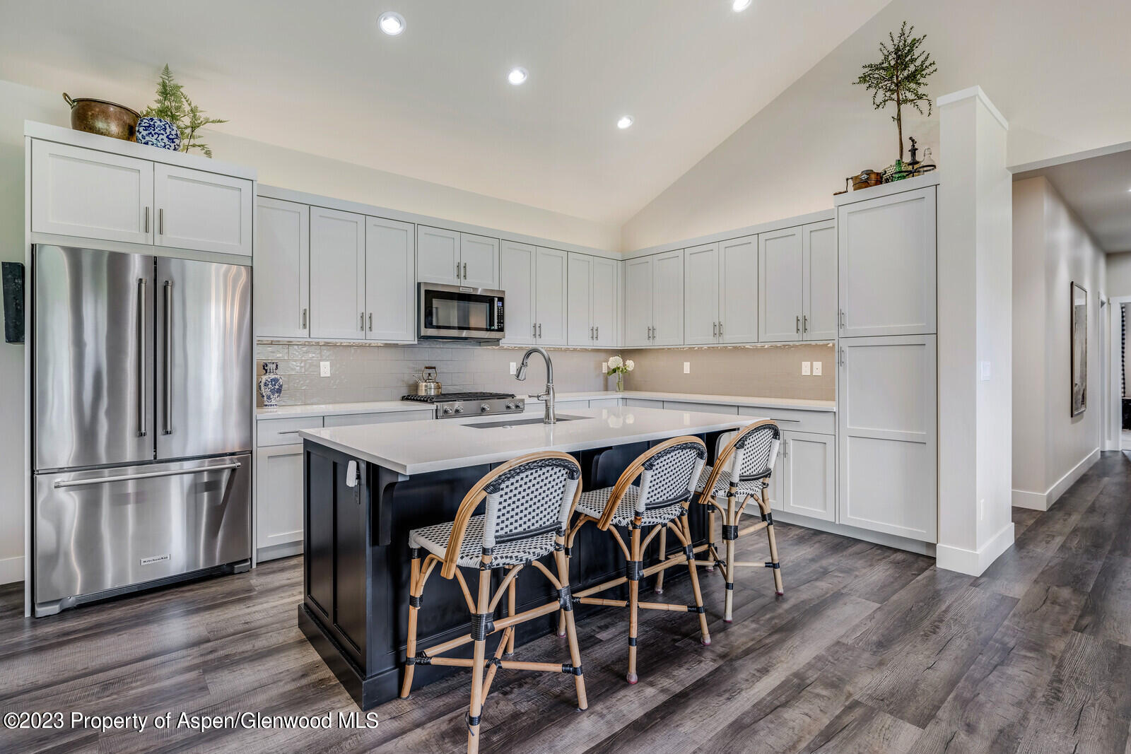 277 Equestrian Way