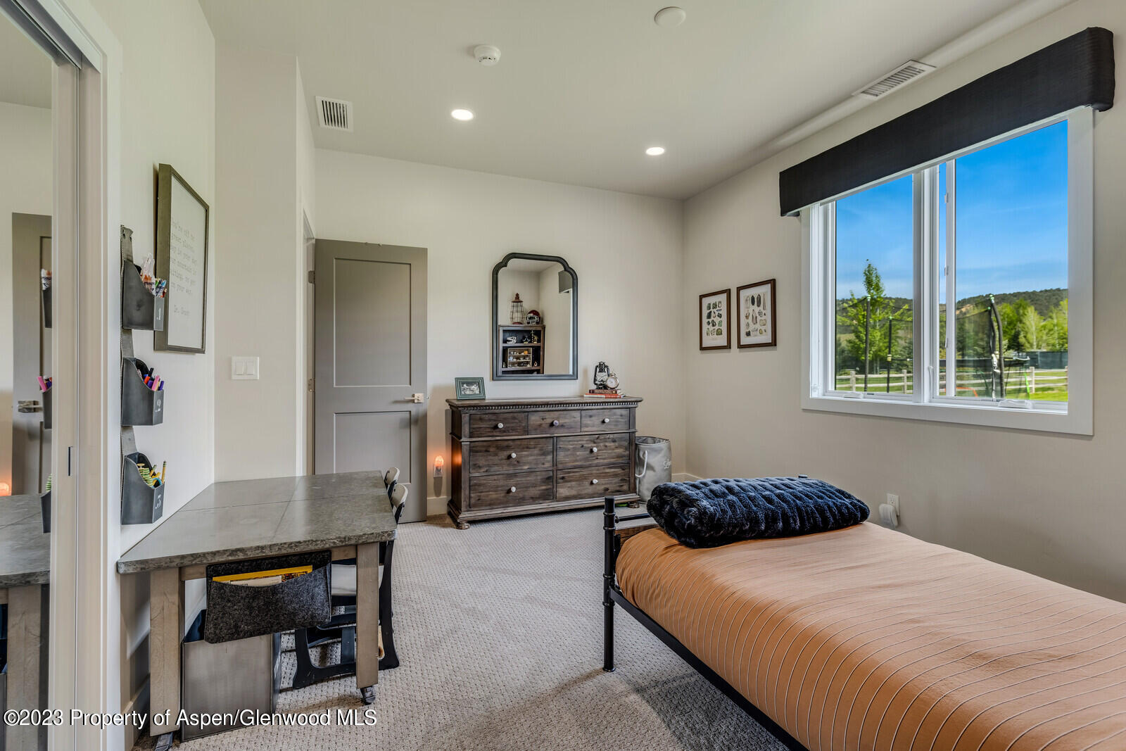 277 Equestrian Way