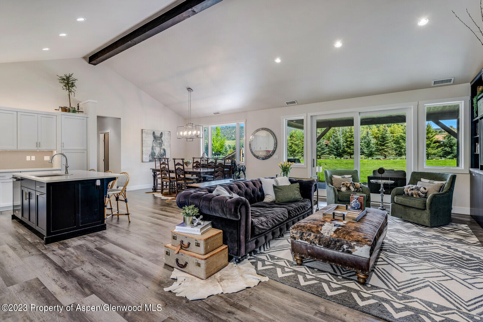 277 Equestrian Way