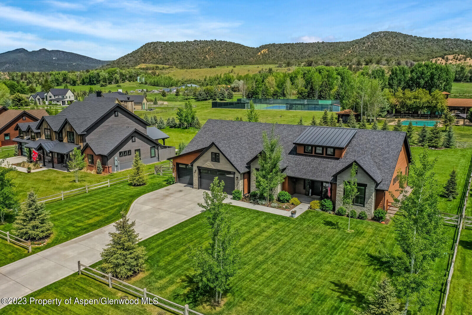 277 Equestrian Way