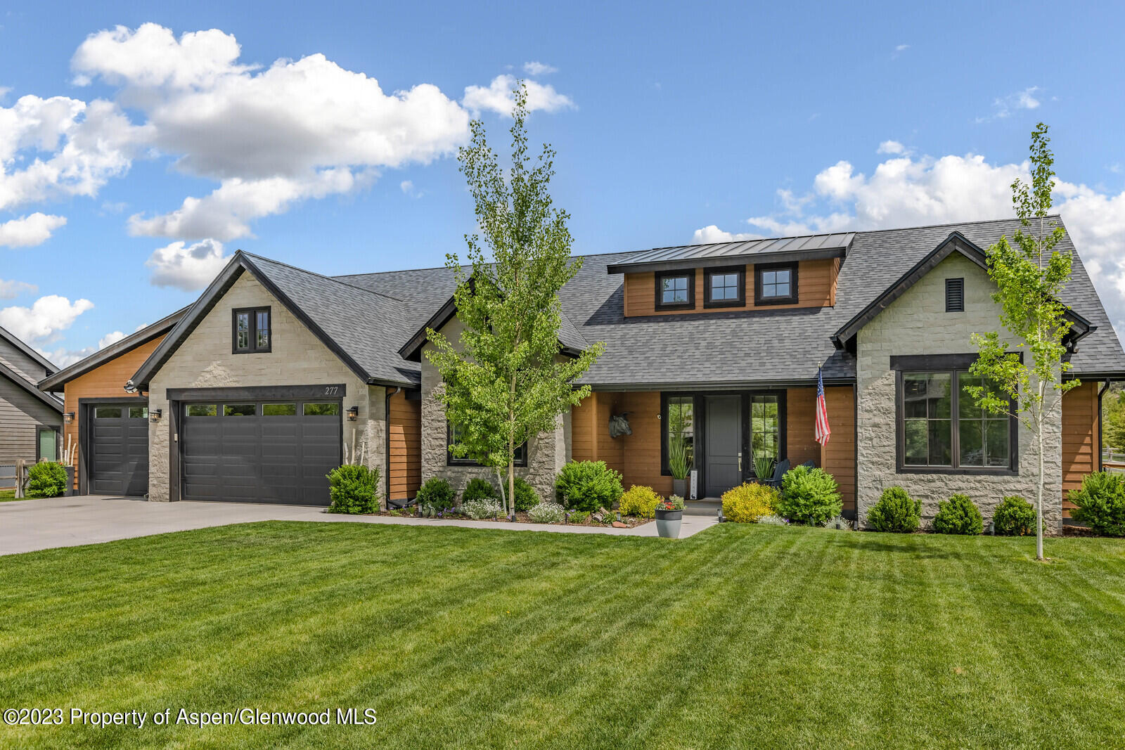 277 Equestrian Way