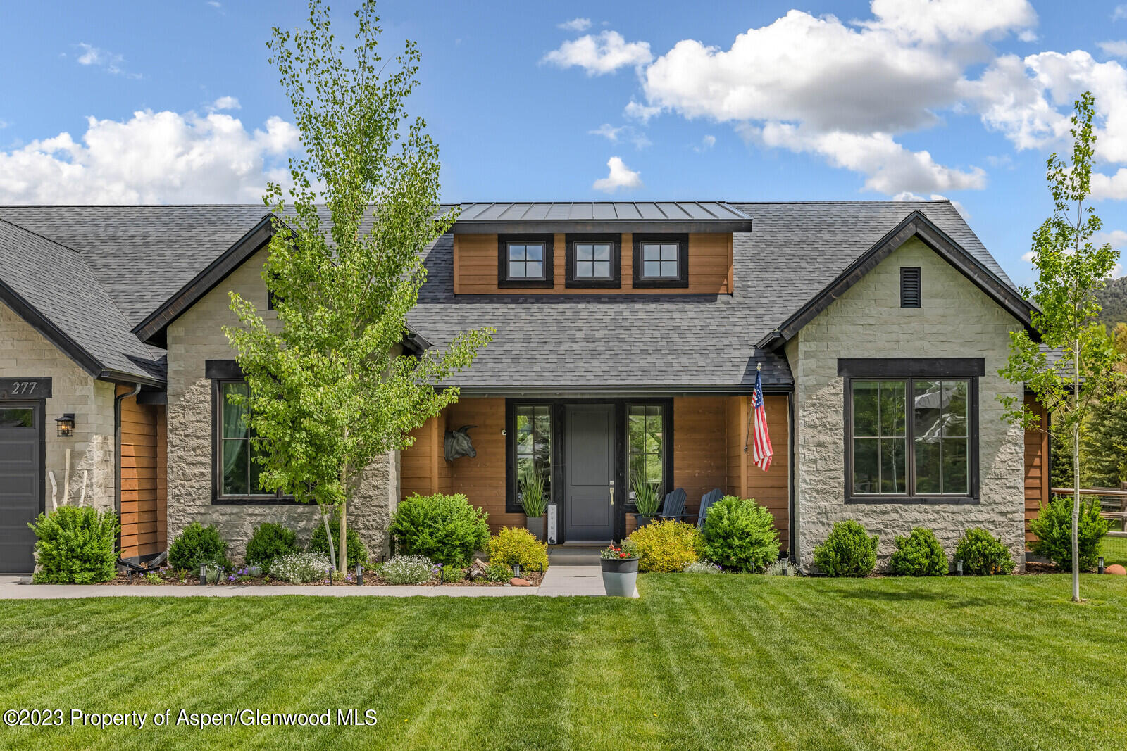 277 Equestrian Way