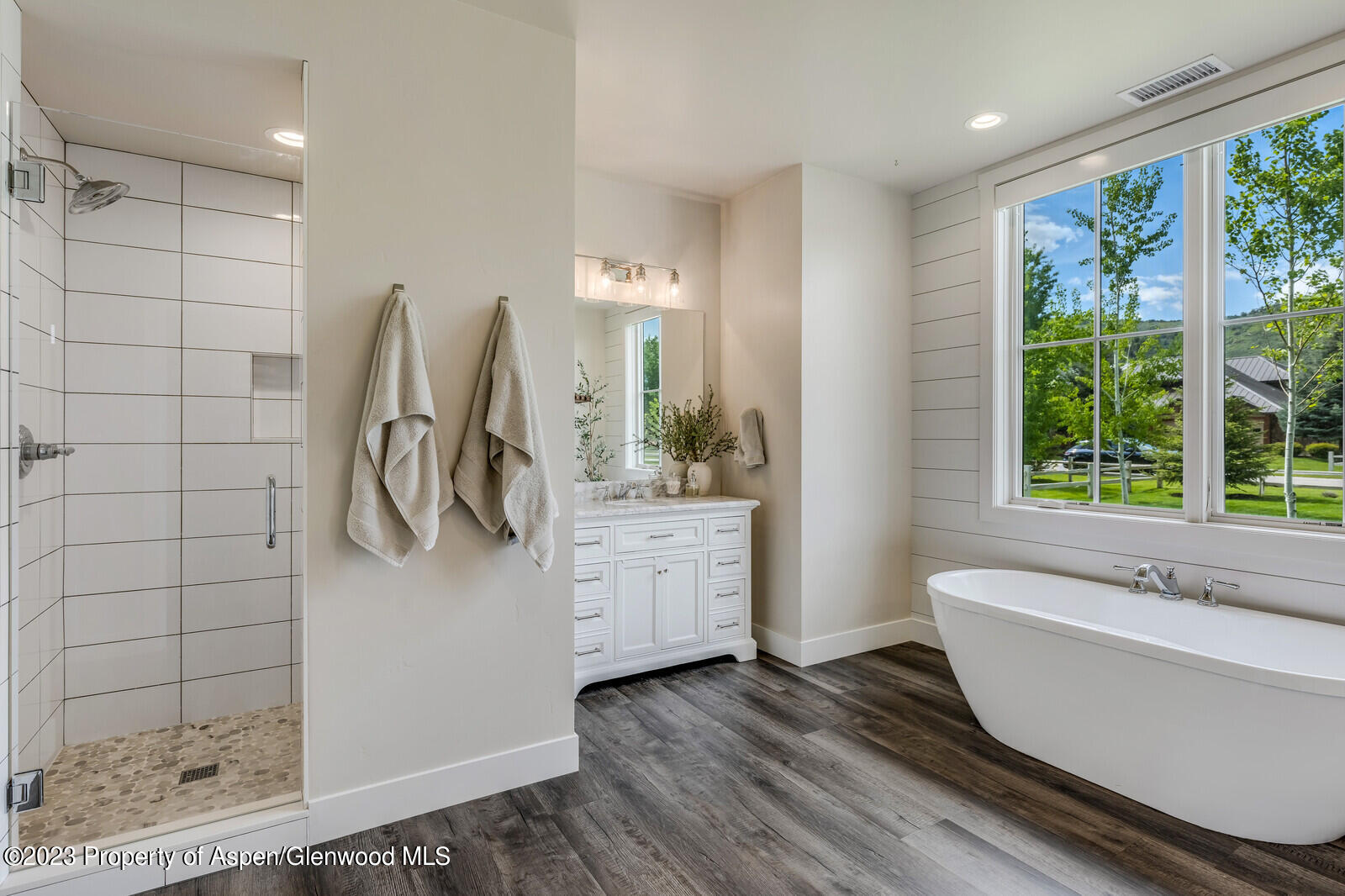 277 Equestrian Way