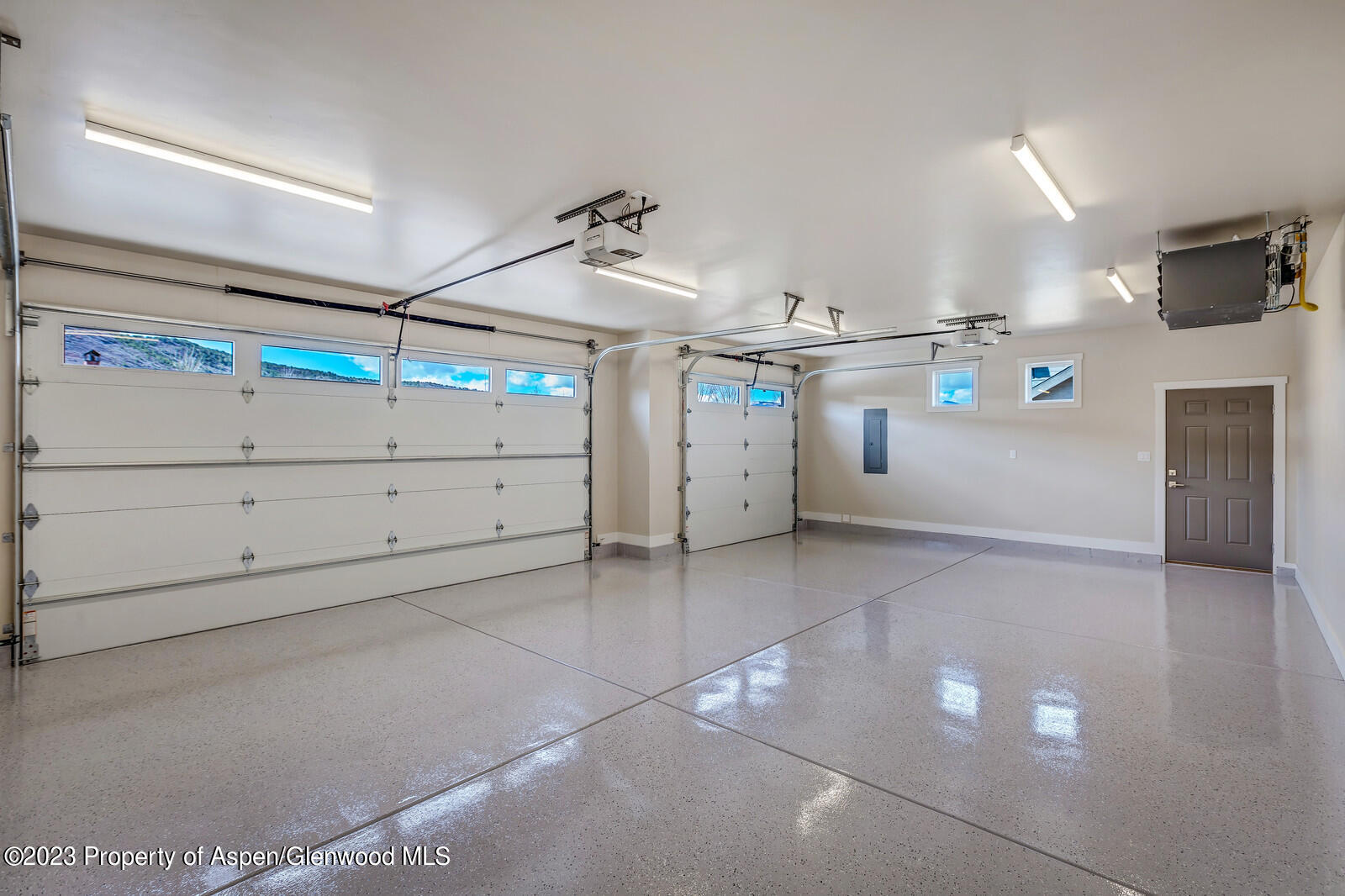 277 Equestrian Way