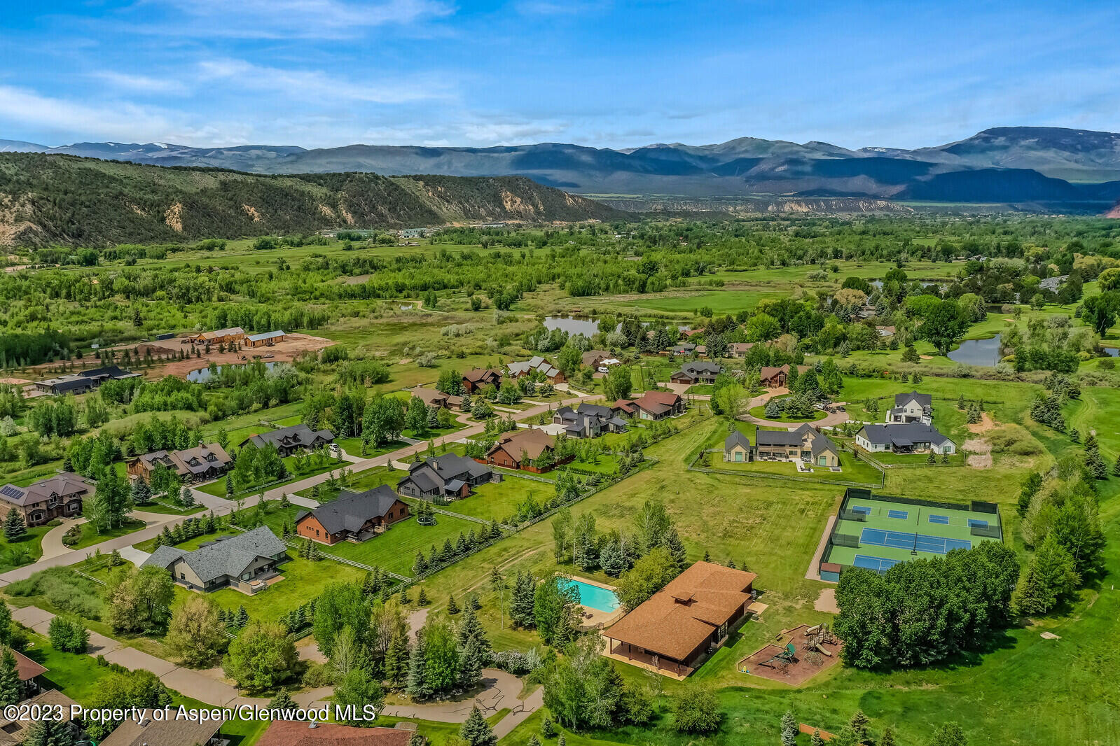277 Equestrian Way