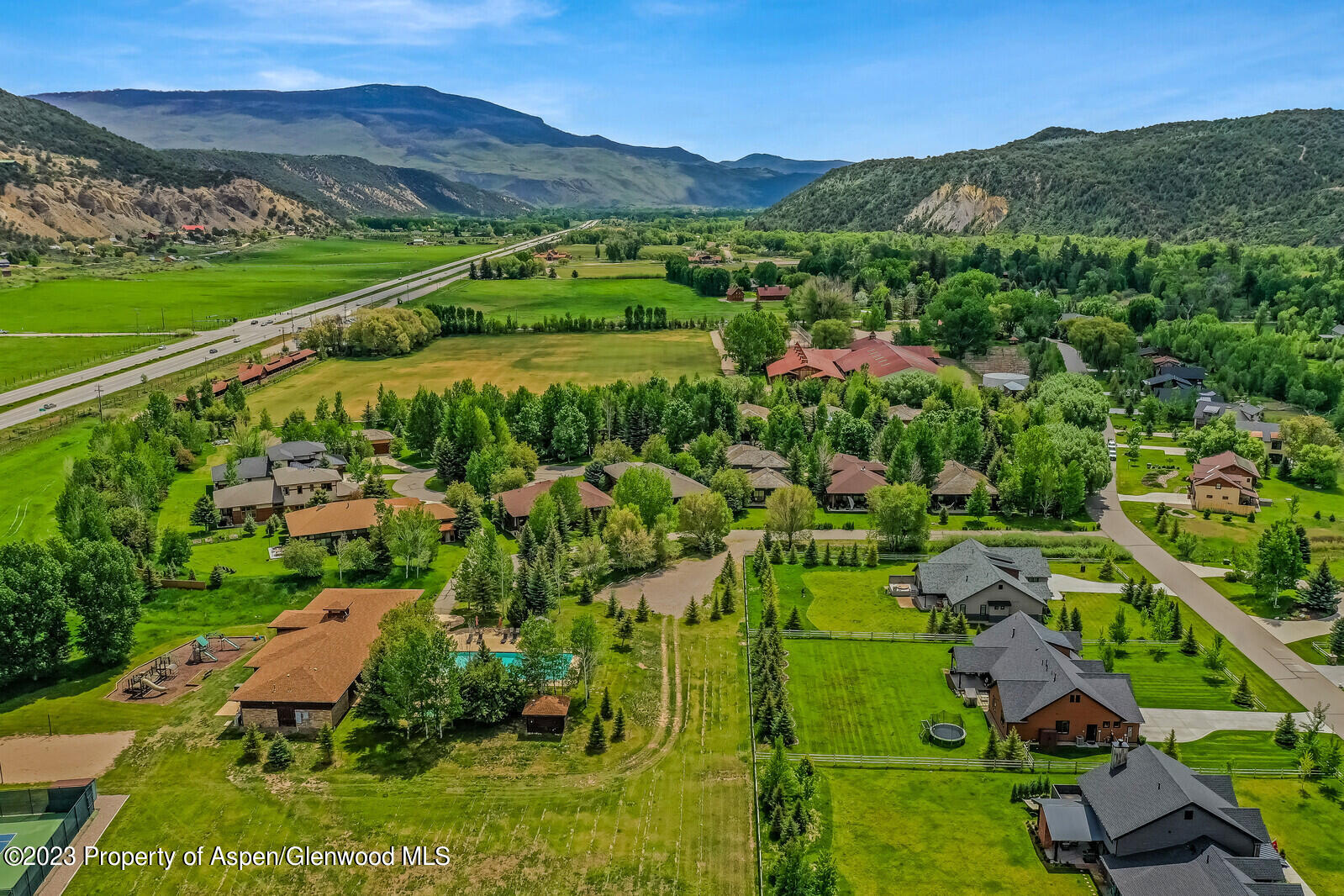 277 Equestrian Way