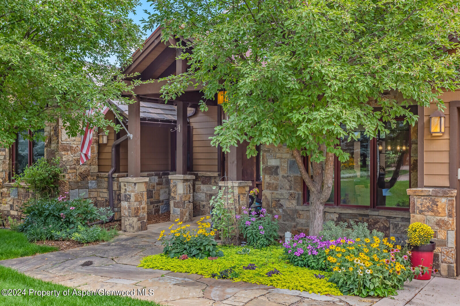 200 Golden Bear Drive