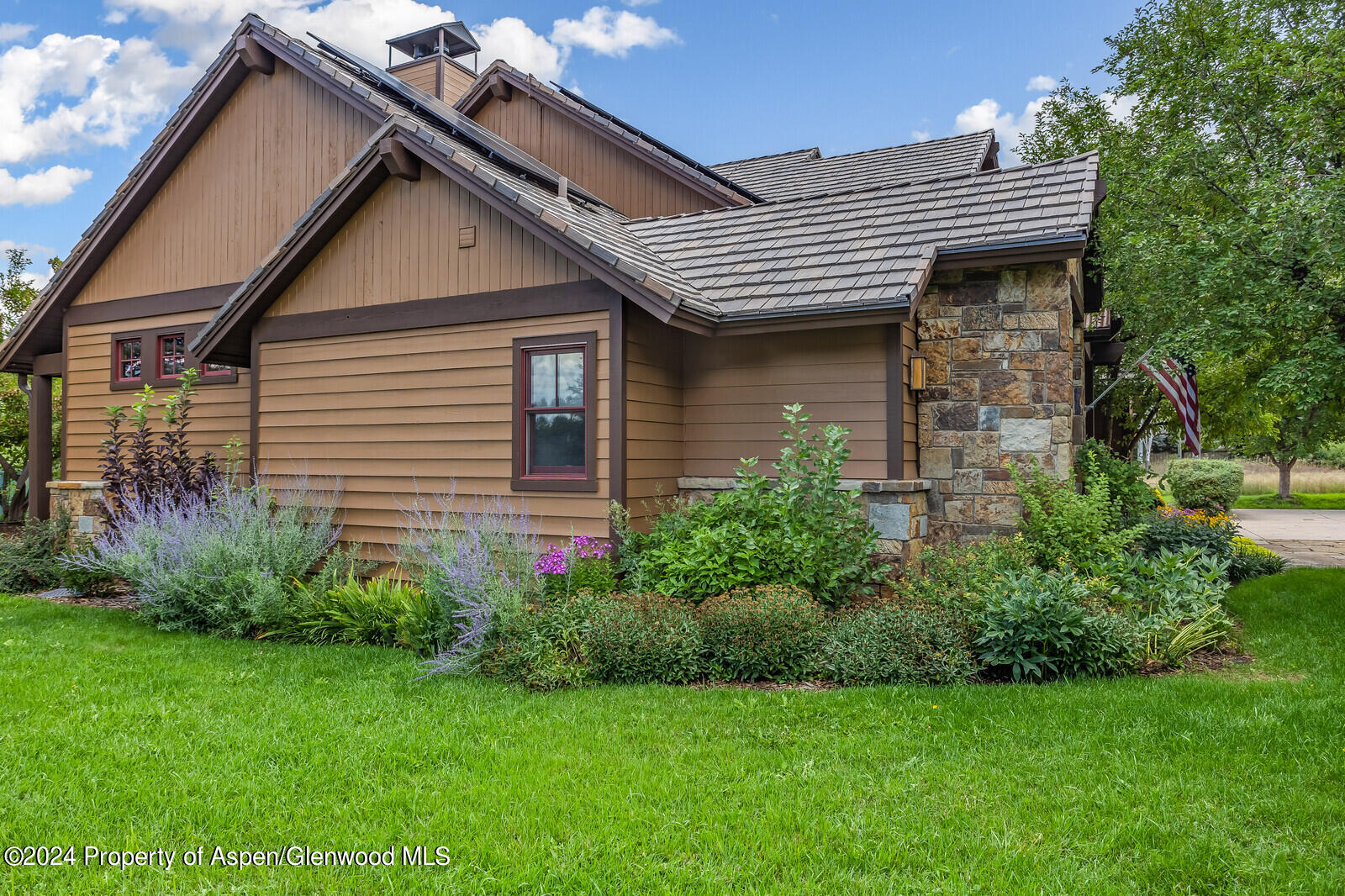 200 Golden Bear Drive