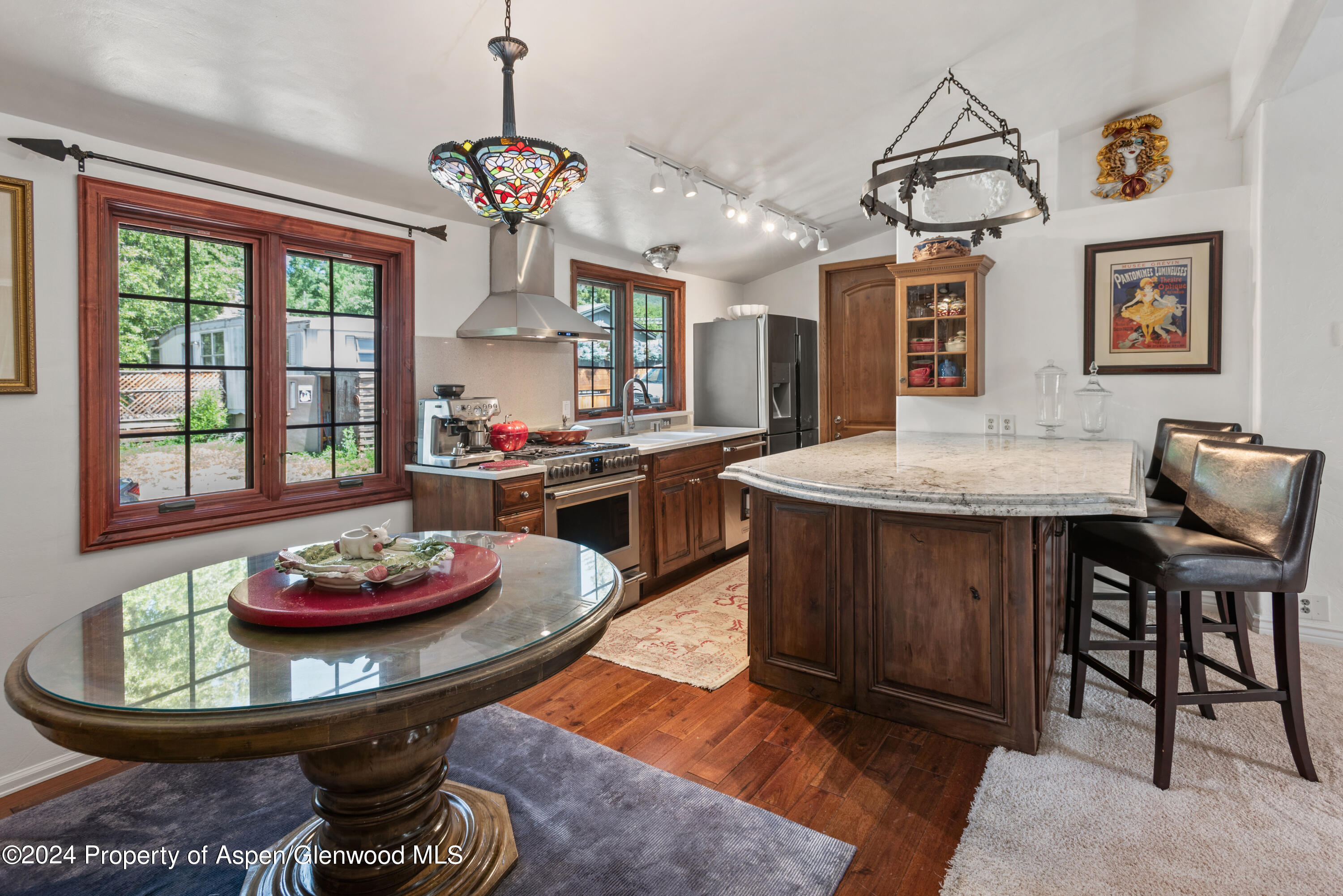 206 Cottonwood Lane