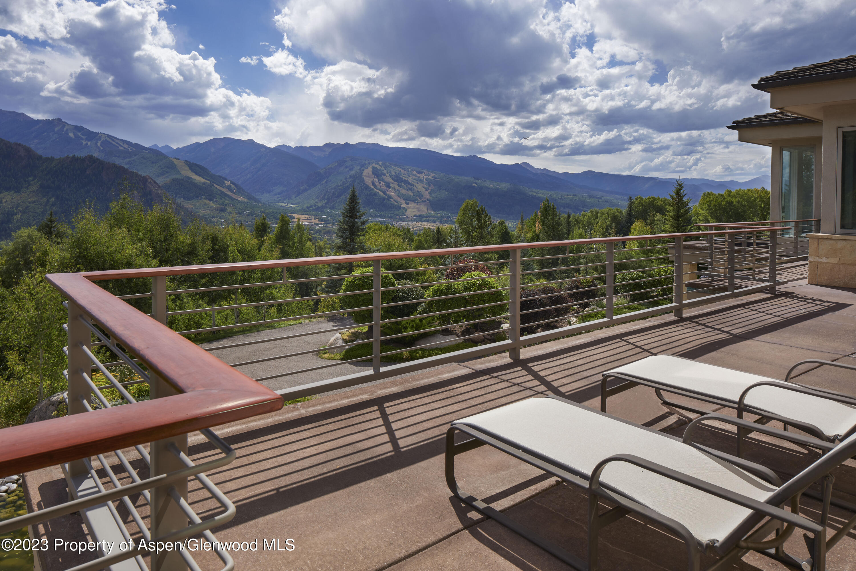 804 Hunter Creek Road