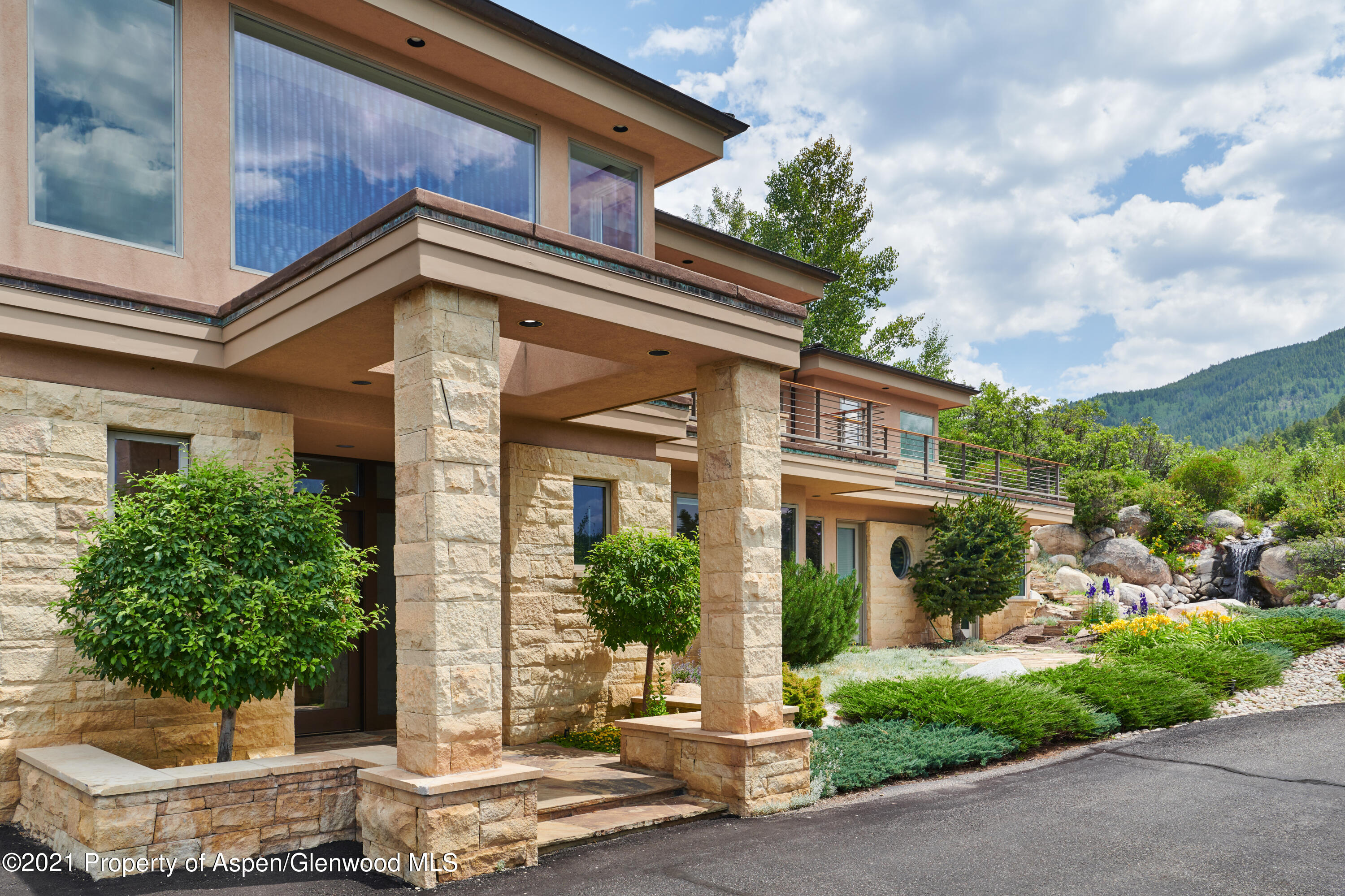 804 Hunter Creek Road