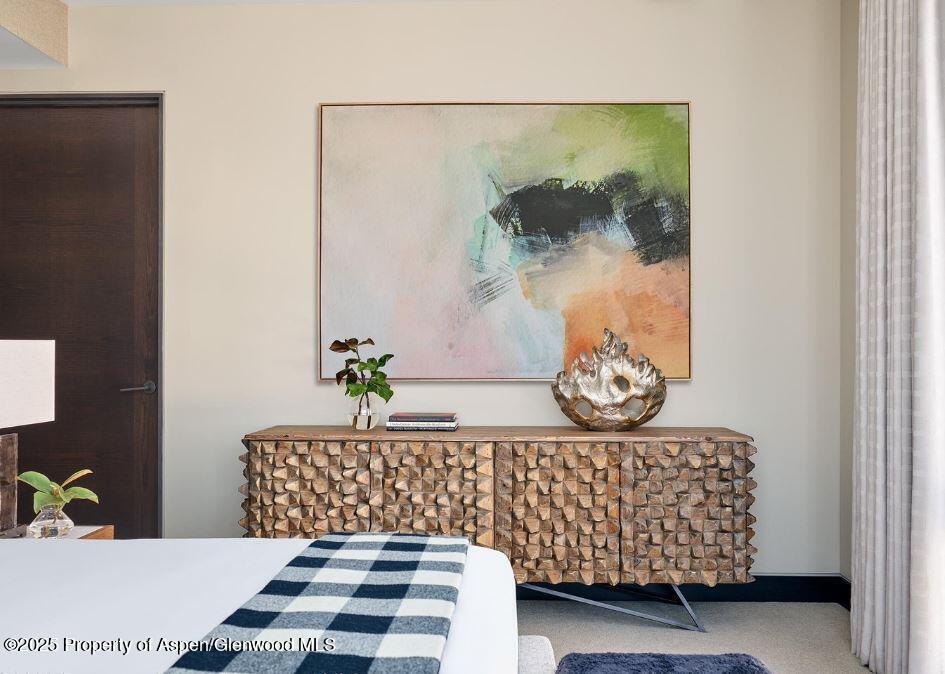 77 Wood Road, 407-01