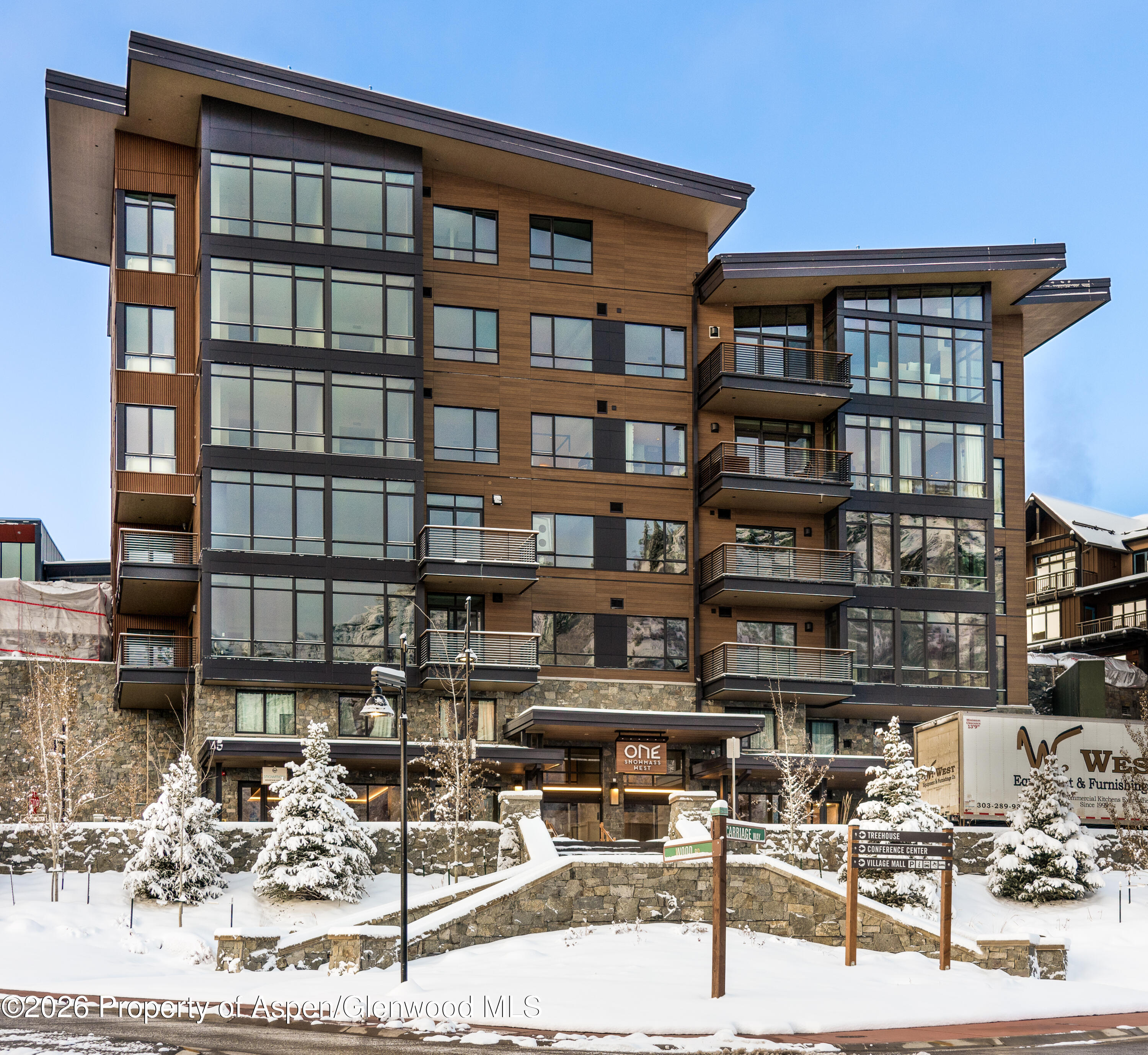 77 Wood Road 507-11