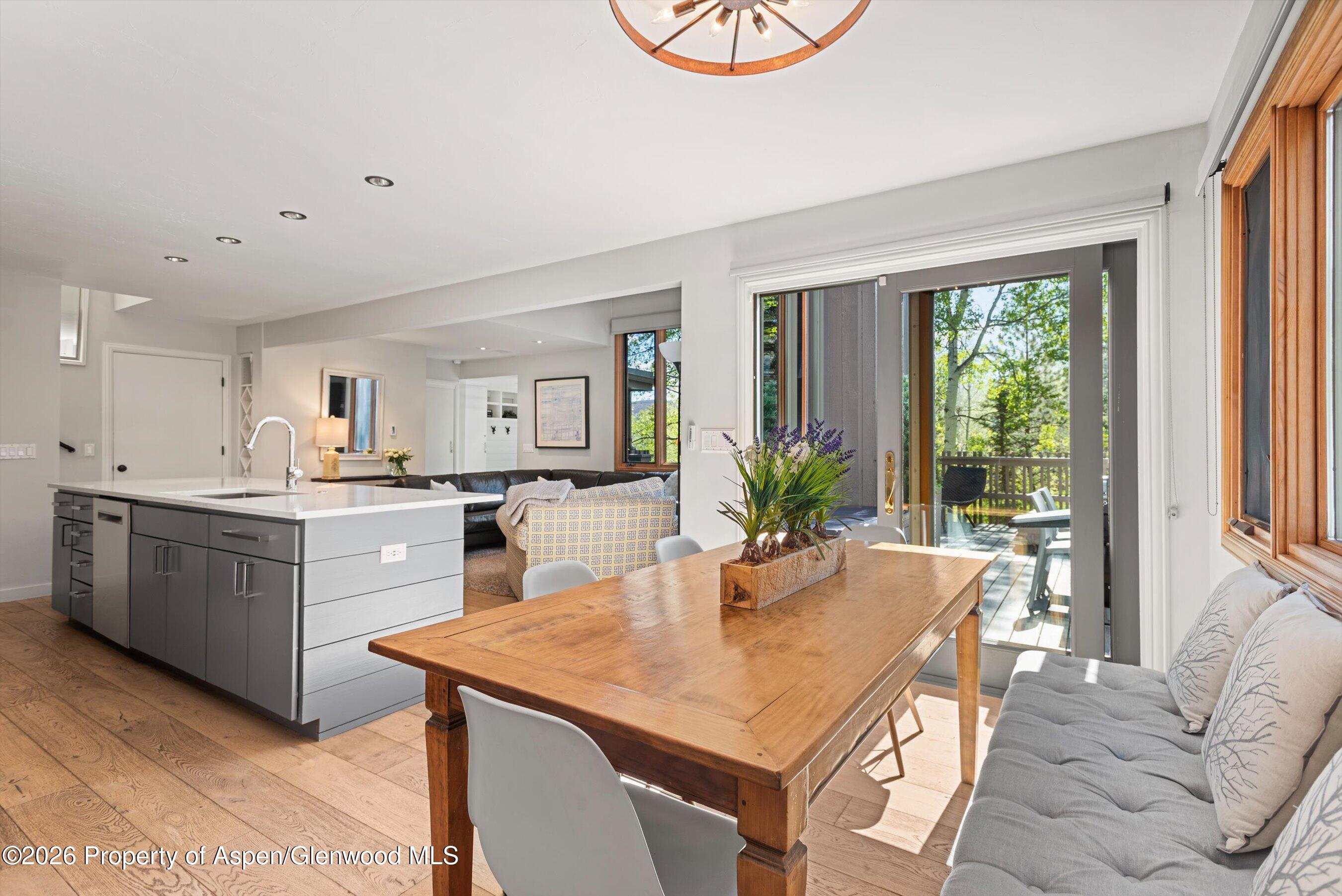384 Fawn Court
