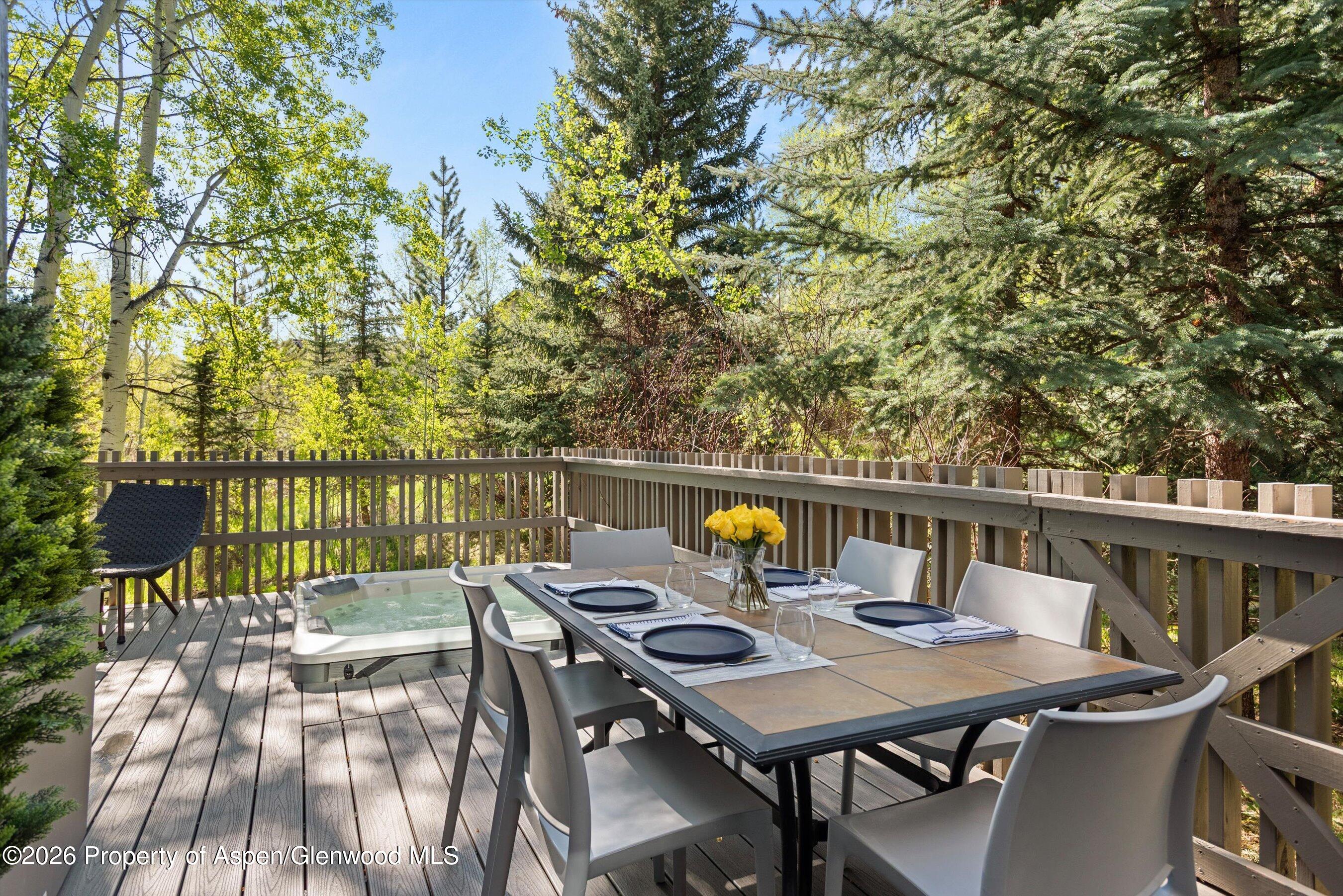 384 Fawn Court